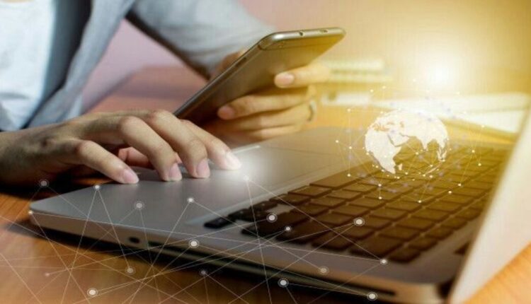 دراسة عالم تكنولوجيا المعلومات