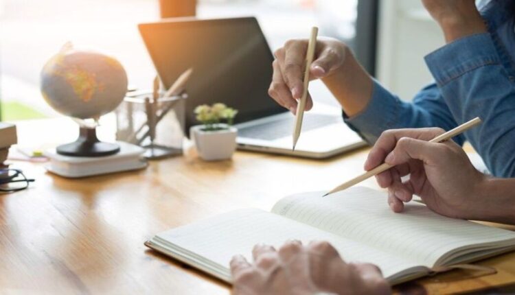 التعلم عن بعد