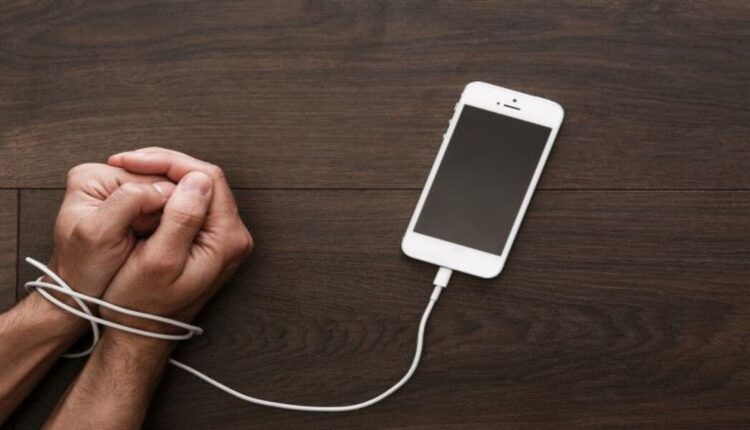 إدمان السوشيال ميديا