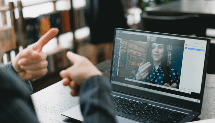 أفضل مواقع تصحيح اللغة الإنجليزية