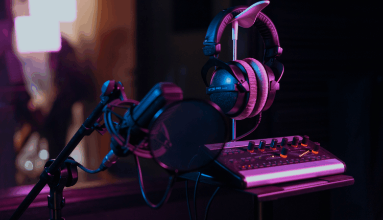 كيف تصبح مفرغ صوتي محترف؟