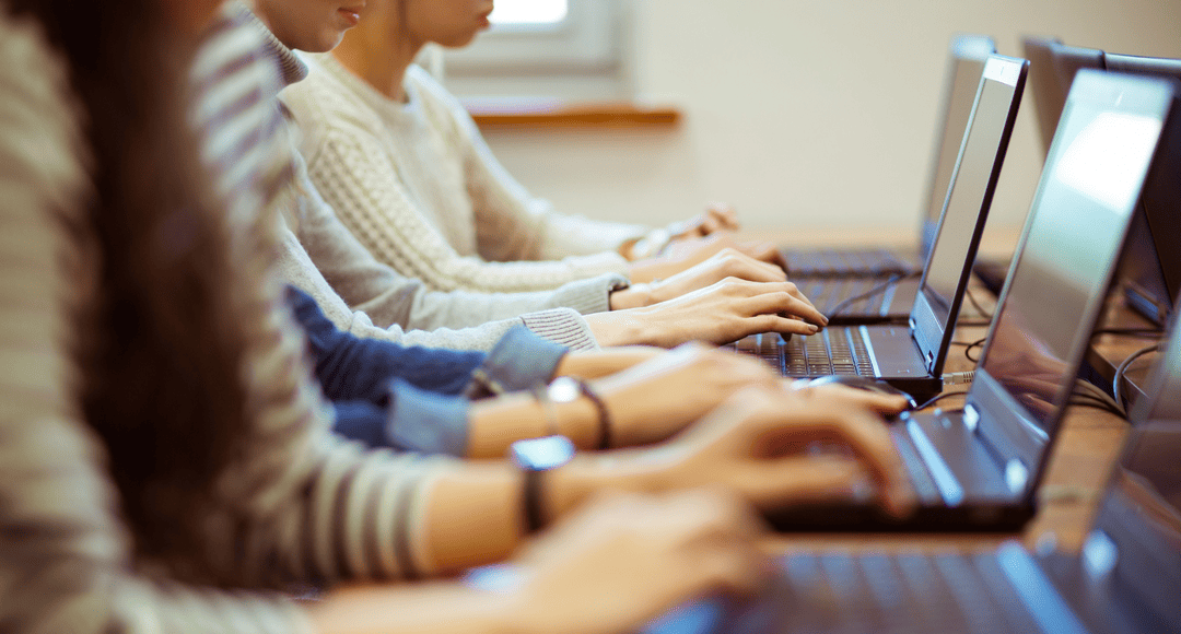 أفضل 3 مواقع لتعلم البرمجة مجانًا