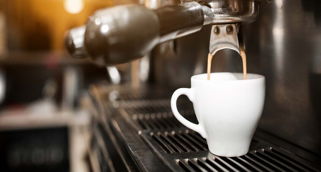 نول محمصة ومقهى