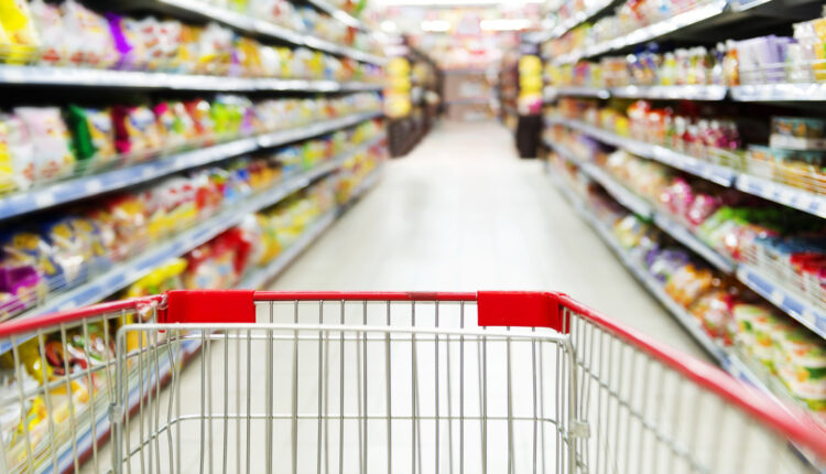 شارع الرابع عشر أكبر المتاجر السعودية