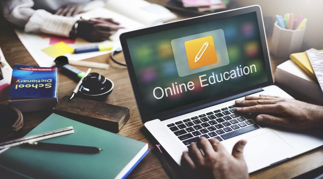 مميزات وعيوب التعلم عن بعد