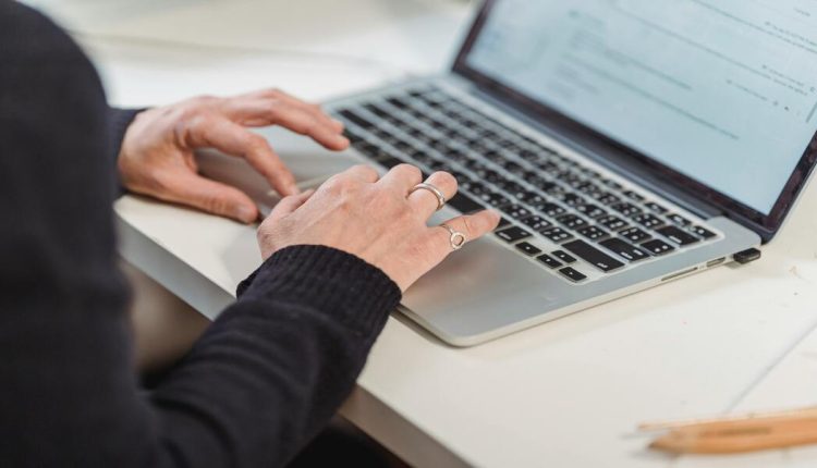 كورسات كتابة الإعلانات