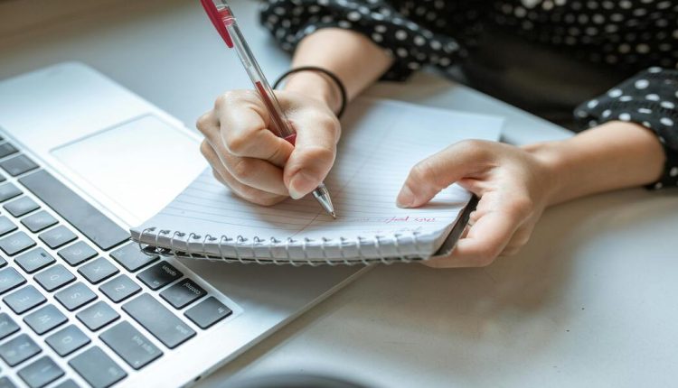 كورسات كتابة النصوص الإعلانية