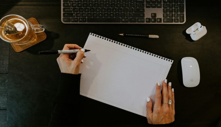 النماذج اللغوية الكبيرة