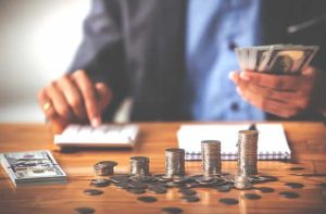 قروض دراسية ميسرة للطلاب