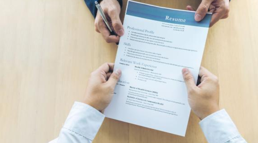 موقع Naukrigulf: أفضل طريقة لكتابة CV احترافي يضمن لك القبول في وظائف الإمارات 2 موقع Naukrigulf: أفضل طريقة لكتابة CV احترافي يضمن لك القبول في وظائف الإمارات يعد من أهم الأدلة التي يحتاجها الباحثون عن عمل