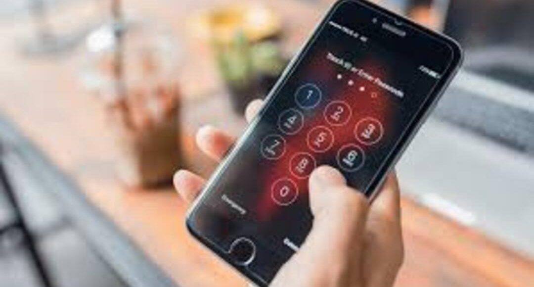 فتح iPhone المقفل